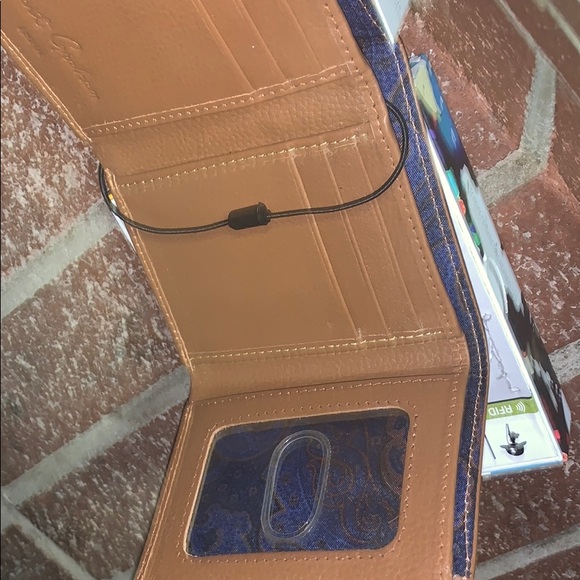 Robert Graham Wallet - Picture 3 of 3